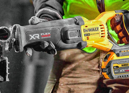 DEWALT SEGA DIRITTA A BATTERIA 18V ART. DCS386NT-XJ