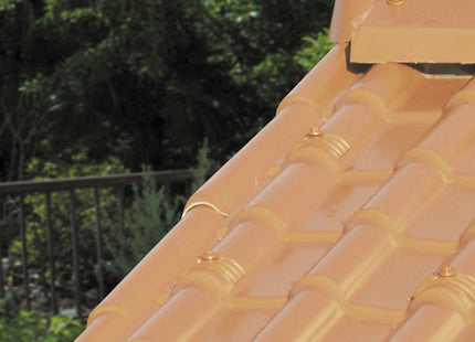 LA VENTILAZIONE CAPPELLOTTO CON GUARNIZIONE PER LASTRA TIPO ROMANA