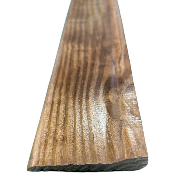 PIRCHER BATTISCOPA CON PIEDE IN LEGNO LUCIDATO CILIEGIO MM14X70X3000*