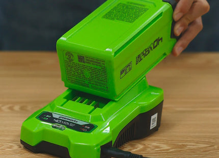 GREENWORKS CARICABATTERIA G40C 40V