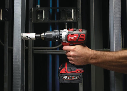 MILWAUKEE TRAPANO AVVITATORE CON PERCUSSIONE A BATTERIA M18 BPD-402C