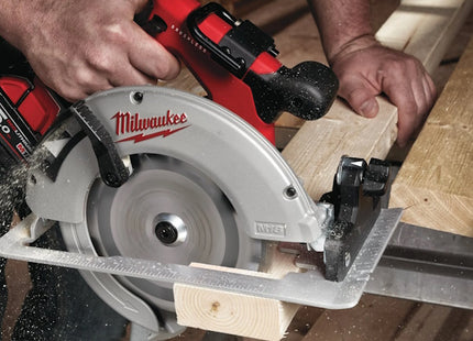 MILWAUKEE SEGA CIRCOLARE A BATTERIA M18 BLCS66-0X (V1/23)