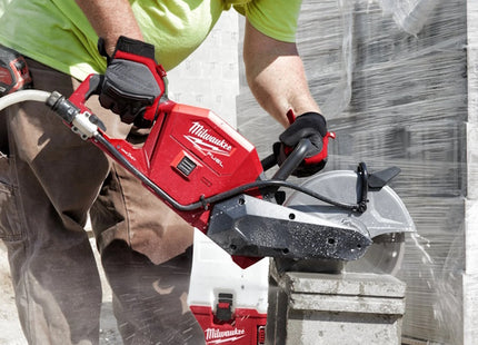 MILWAUKEE TRONCATRICE A BATTERIA PER M18 FCOS230-121