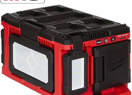 MILWAUKEE PACKOUT TRE FARETTI LED ORIENTABILI MOD. M18 POALC-0 (V1/23)