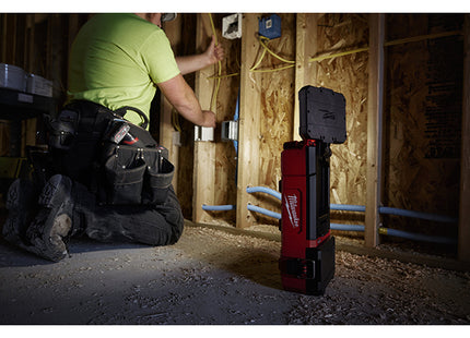 MILWAUKEE PACKOUT FARETTO LED ORIENTABILE MOD. M12 POAL-0 (V1/23)