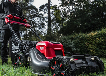 MILWAUKEE RASAERBA A BATTERIA M18 F2LM53-122