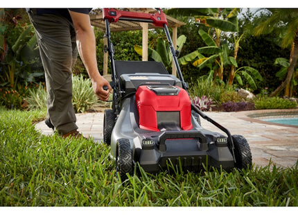 MILWAUKEE RASAERBA A BATTERIA M18 F2LM53-122