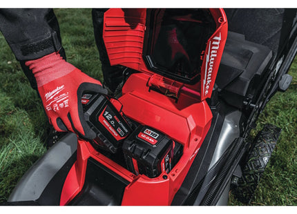 MILWAUKEE RASAERBA A BATTERIA M18 F2LM53-122
