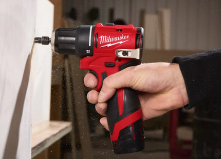 MILWAUKEE TRAPANO AVVITATORE PERCUSSIONE A BATTERIA M12BLPDRC-0C