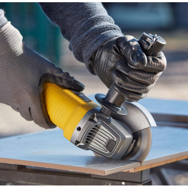 STANLEY SMERIGLIATRICE ANGOLARE FMEG210-QS D.MM115 POTENZA 850W