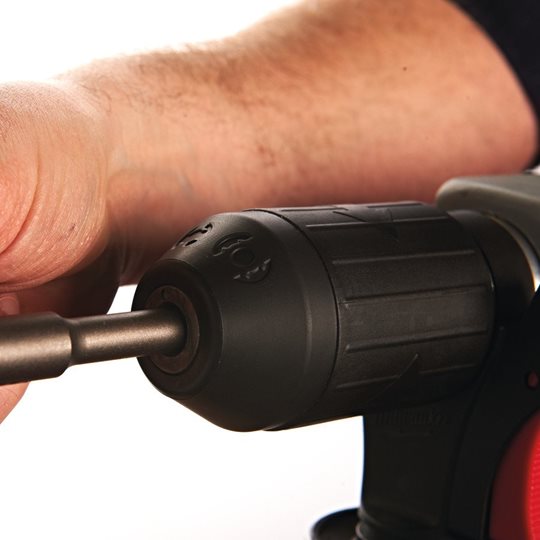 MILWAUKEE SCALPELLATORE SDS-PLUS MOD. PCE 3/K POTENZA 720W(V1/23)