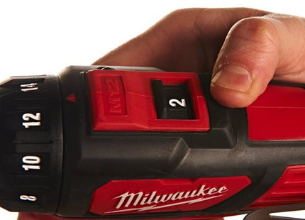 MILWAUKEE TRAPANO AVVITATORE A BATTERIA M12 BDD-402C*