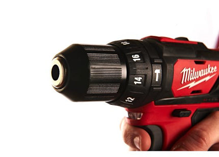 MILWAUKEE 4933441940 TRAPANO AVVITATORE CON BATTENTE M12BPD 8.jpg