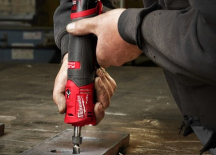 MILWAUKEE MINI SMERIGLIATRICE DIRITTA A BATTERIA M12 FDGS-0