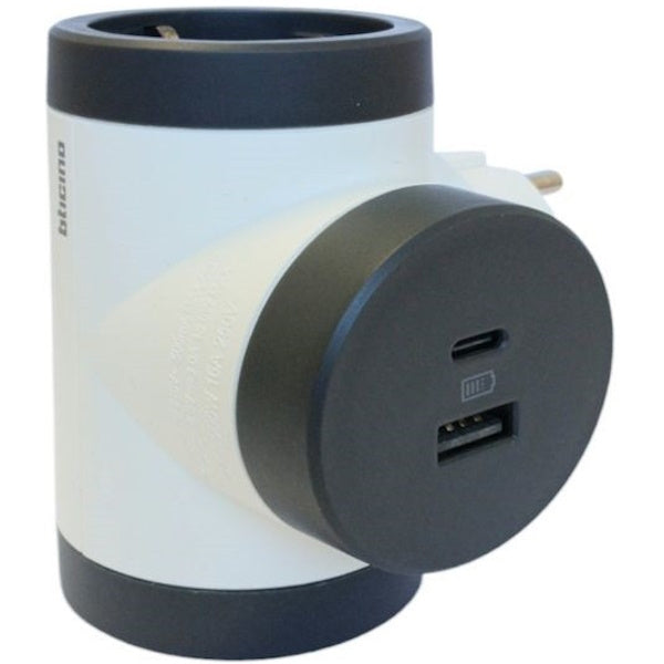 BTICINO ADATTATORE ROTANTE SPINA SCHUKO CON 2 USB E 2 PRESE SCHUKO 16A
