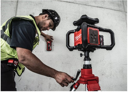 MILWAUKEE TREPPIEDE DA CANTIERE PER LASER DA MT 3,0 TRP300