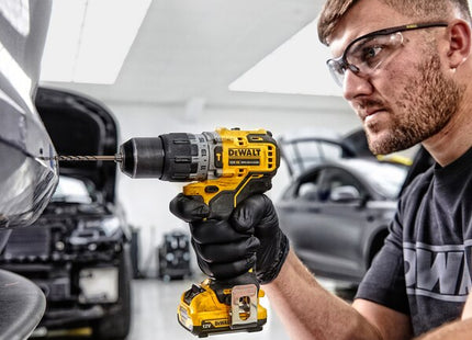 DEWALT TRAPANO AVVITATORE A PERCUSSIONE A BATTERIA 12V 2,0AH DCD706D2-QW
