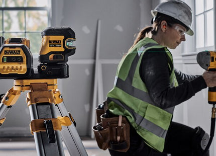 DEWALT LASER VERDE A 2 LINEE CON PIOMBO DCE822D1G18-QW 18V 2.0AH