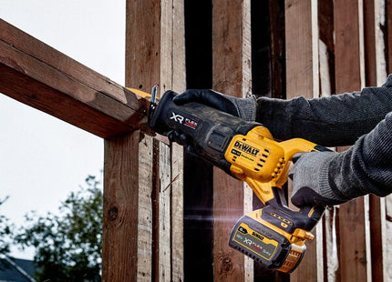 DEWALT SEGA DIRITTA A BATTERIA 18V ART. DCS386NT-XJ