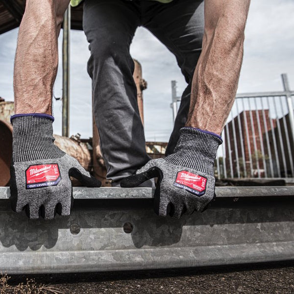 MILWAUKEE GUANTI MOD. HIGH CUT F GLOVES COLORE GRIGIO/NERO