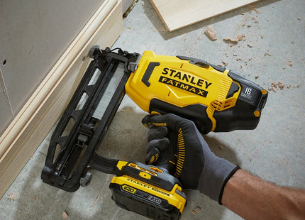 STANLEY CHIODATRICE A BATTERIA 18V 2,0AH ART. SFMCN616D2K-QW